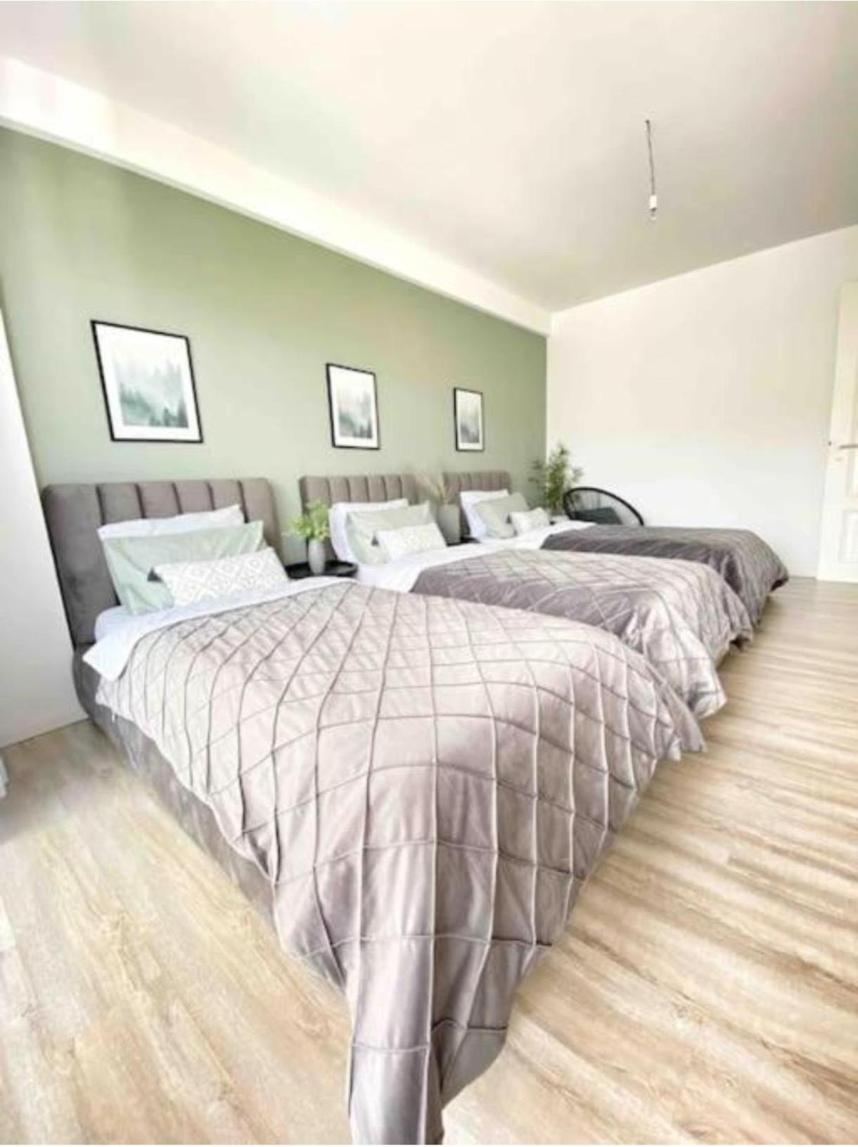 Lungomare Luxury Sea View Apartaments Влёра Экстерьер фото