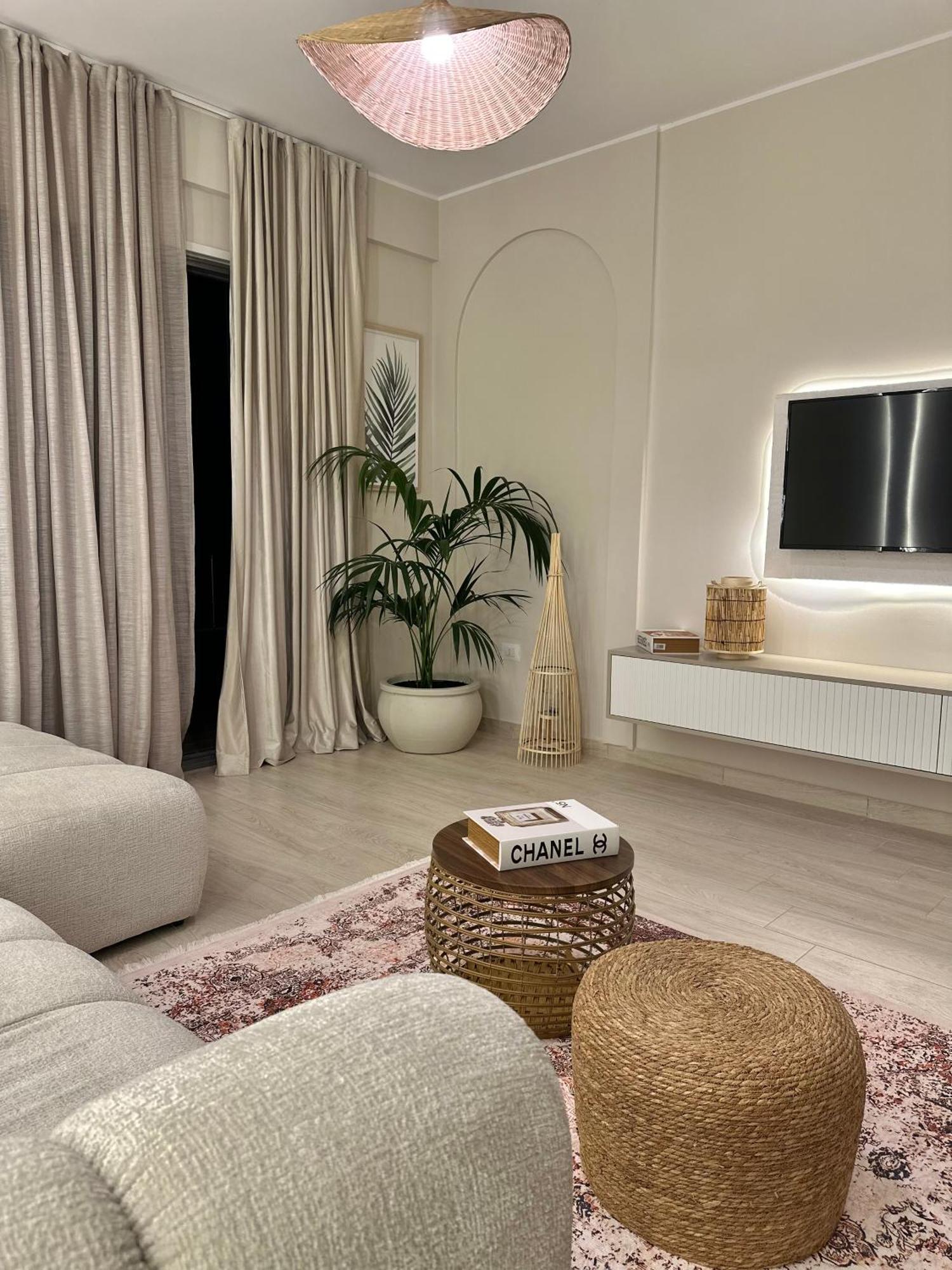 Lungomare Luxury Sea View Apartaments Влёра Экстерьер фото