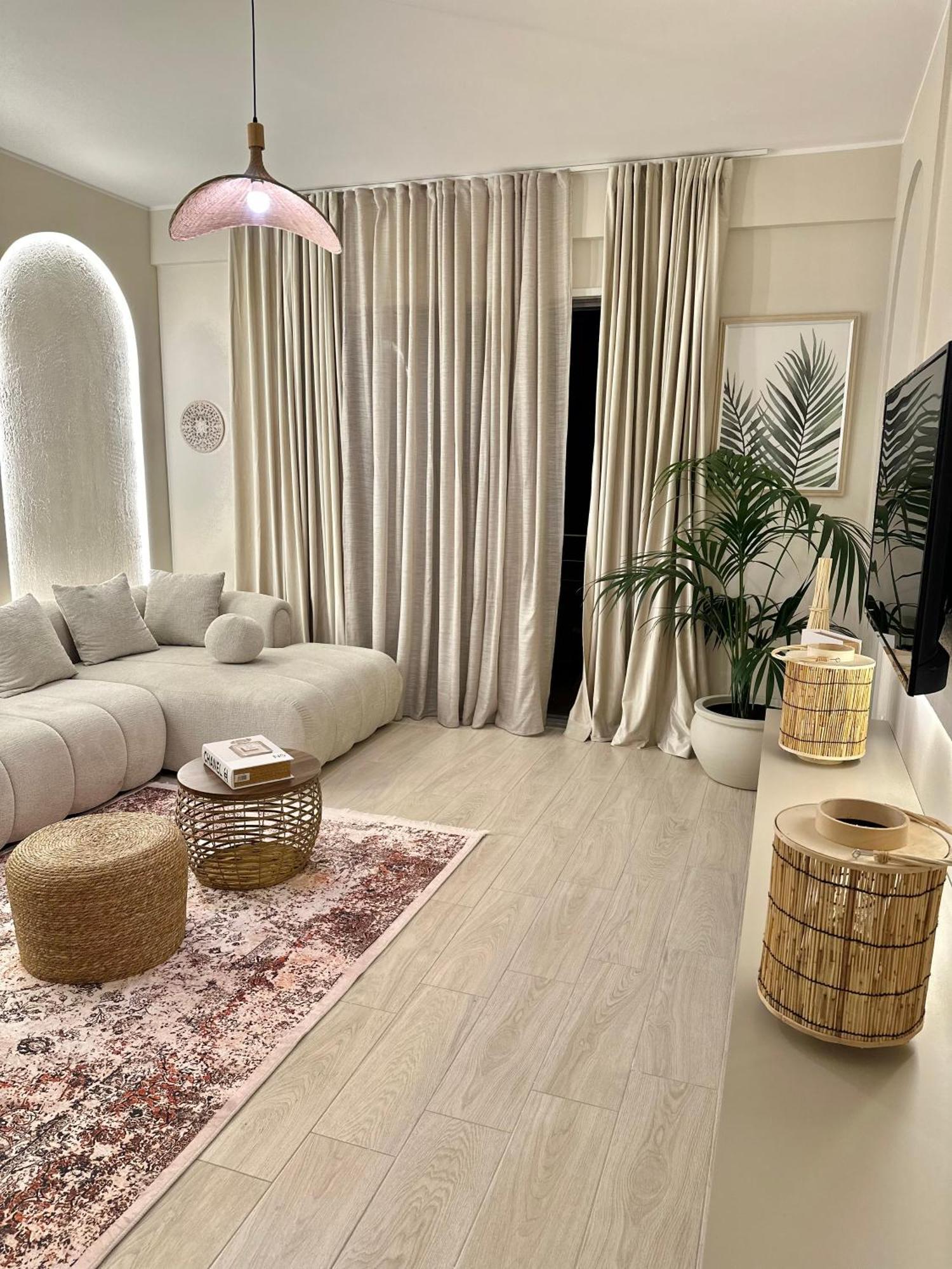 Lungomare Luxury Sea View Apartaments Влёра Экстерьер фото