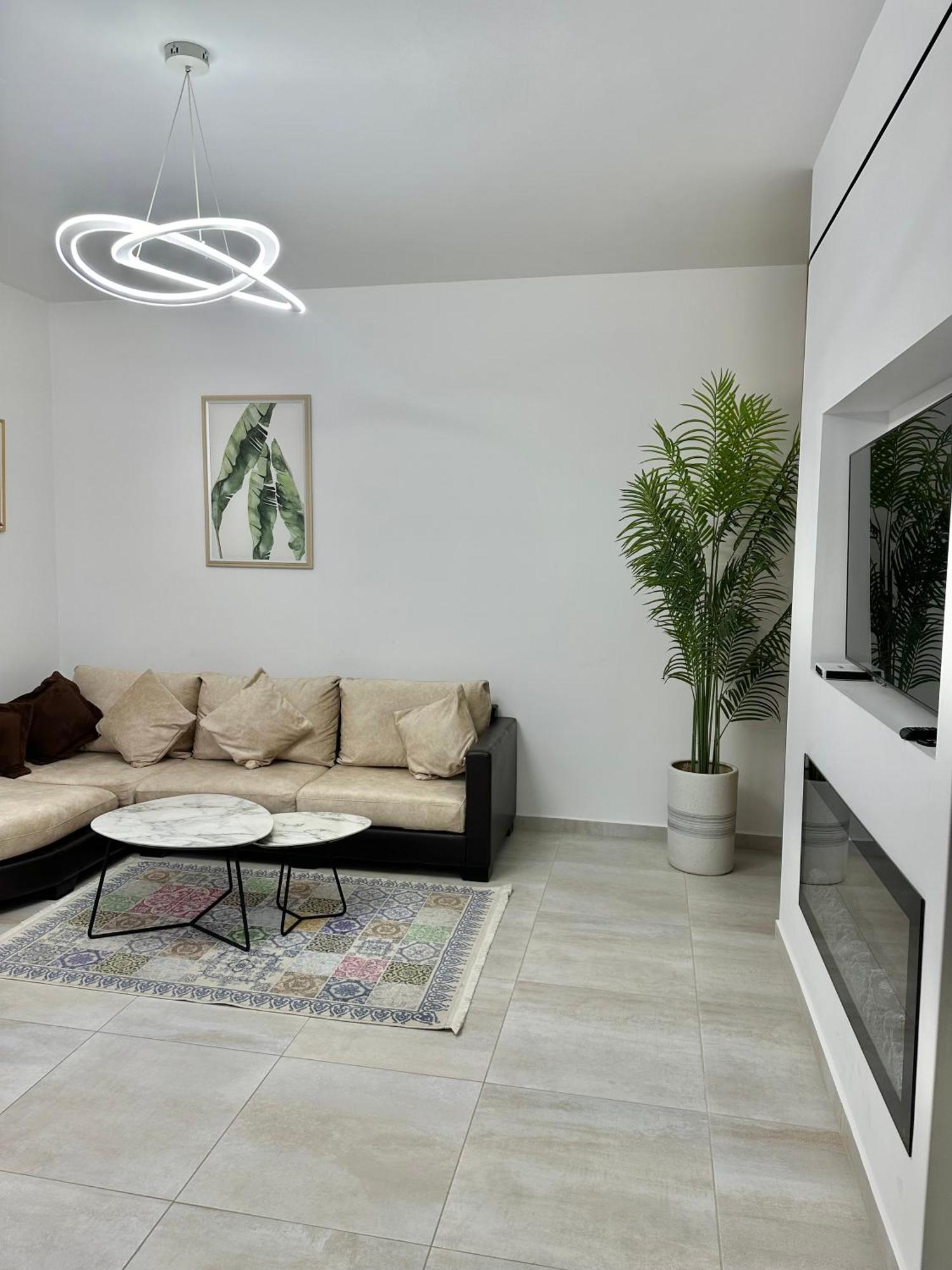 Lungomare Luxury Sea View Apartaments Влёра Экстерьер фото